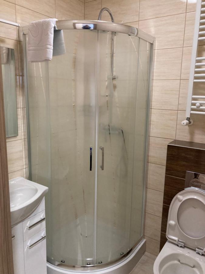 Hotel Aljan Wiazownica Luaran gambar